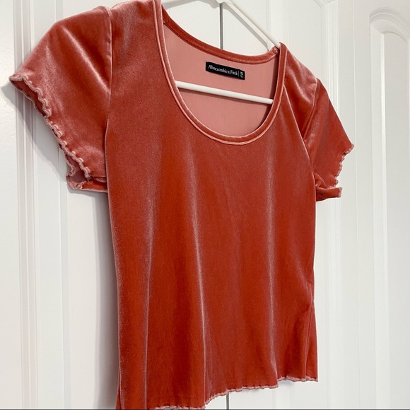 Abercrombie & Fitch Women’s Crushed Velvet Crop Top Size XS, Like New - Picture 2 of 4